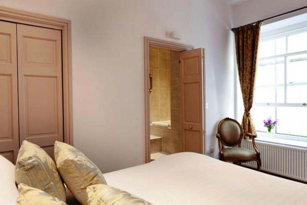 No.10 Cardiff Hotel Buitenkant foto